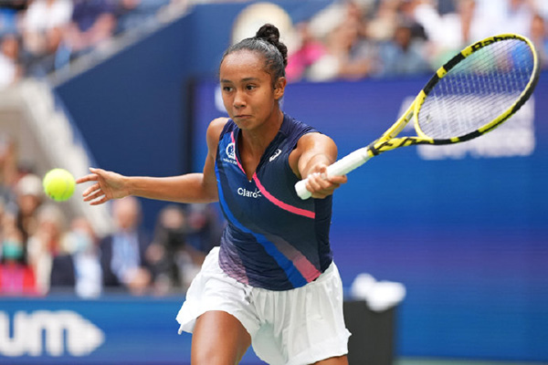 年轻球员和 年轻球员和