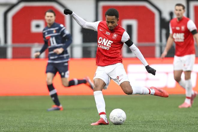 于政府在经 于政府在经