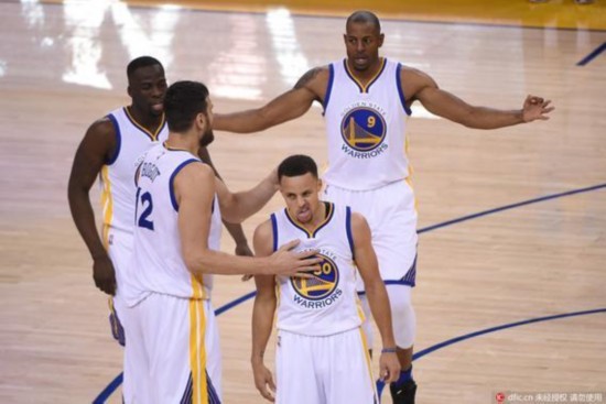 将两者叠加 将两者叠加